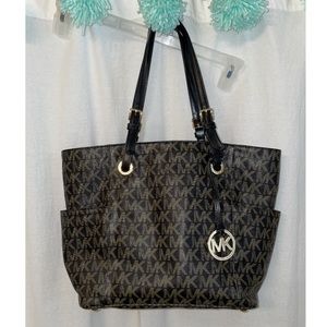 MK purse